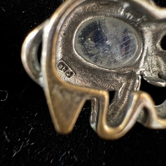 Vtg Karis Elephant Oval Moonstone Earrings Lever Back Earrings - Picture 4 of 7